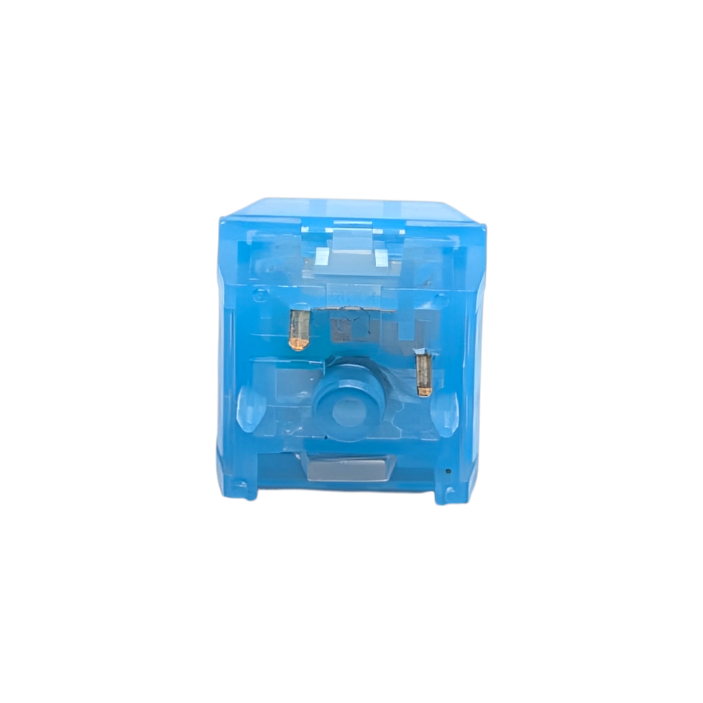 Best clicky mechanical switches Kailh Box Arctic Fox vs White or Jade, upclose macro product photography.