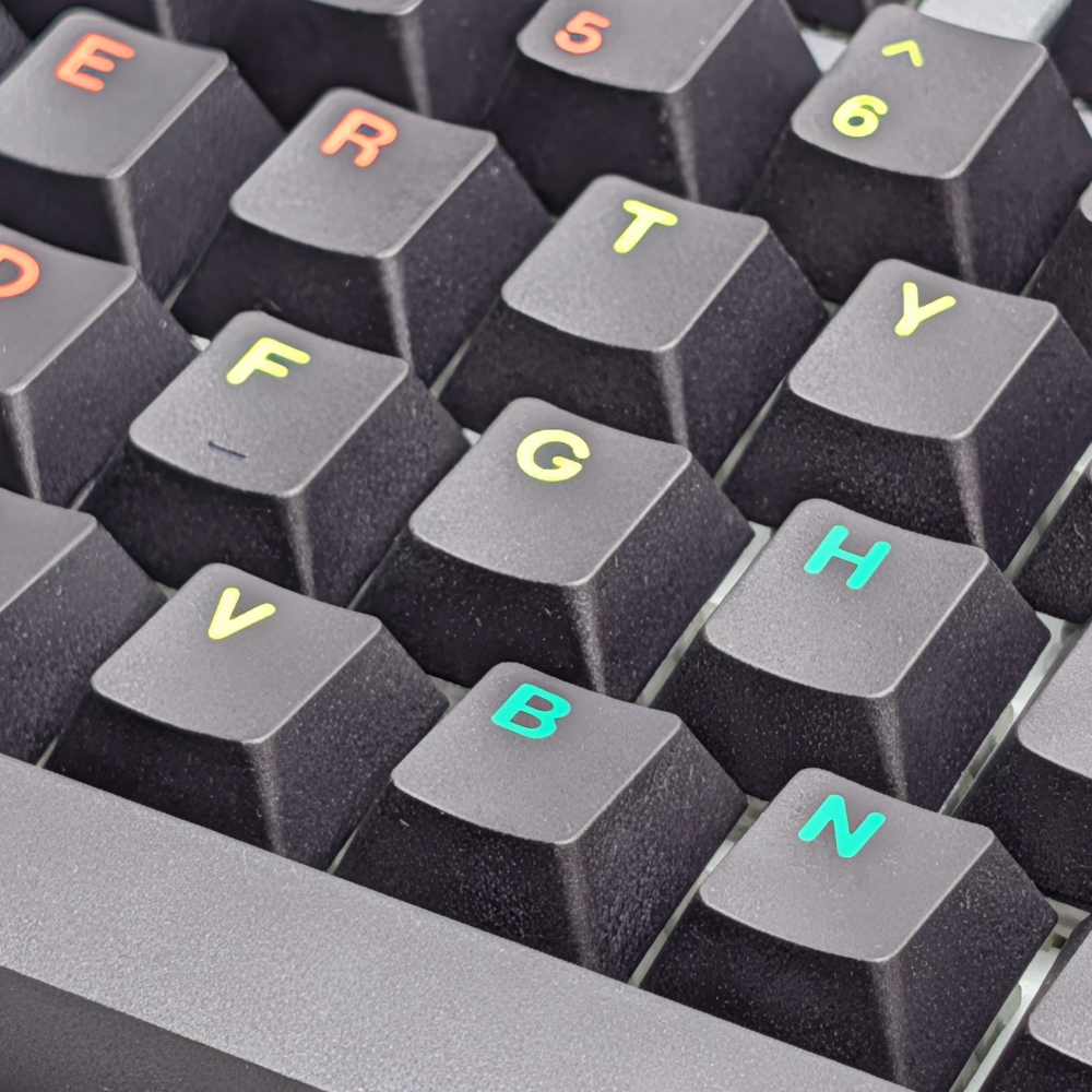 Custom keyboard build featuring Shadow Gradient keycap set.